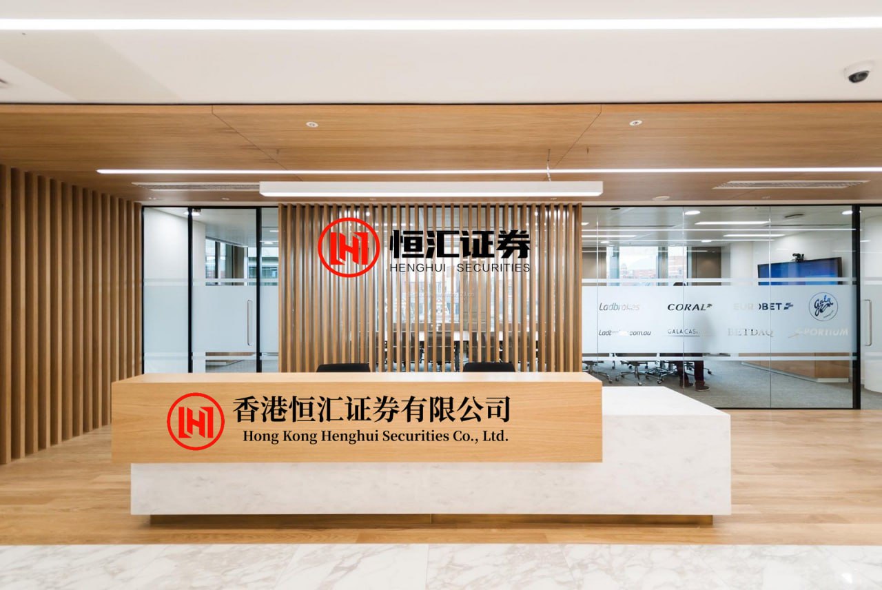 金夆策略APP下载 视频｜跨越20多年 赛·考斯基与殷玉珍温暖重逢